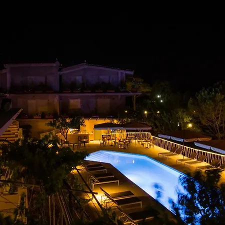 V Boutique Hotel Lixouri