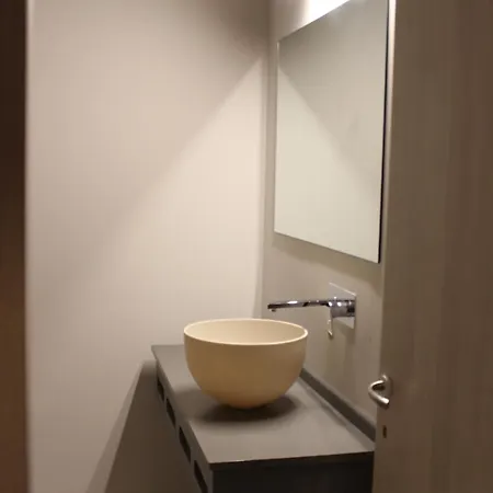 V Boutique * Lixouri