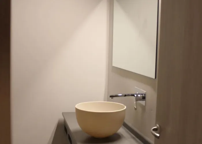 V Boutique * Lixouri