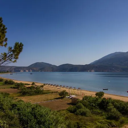 V Boutique Hotel Lixouri